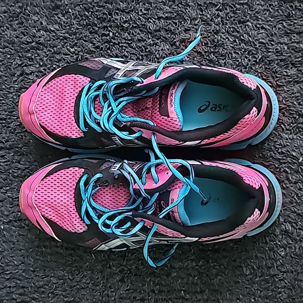 Asics women size 10